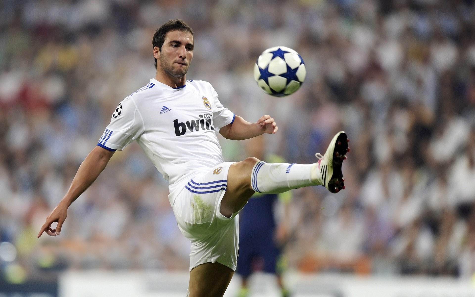 美职篮全明星赛哈登斩获MVP，哈登全明星新秀赛